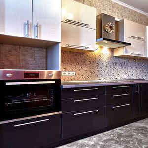 Угловая кухня под заказ, материал ЛДСП, фасады текстурированный МДФ, столешница Luxeform